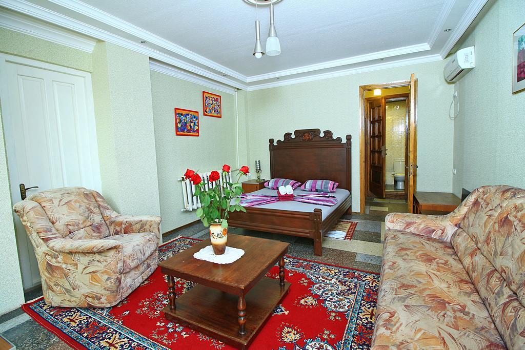 Babilina Hotel Tbilisi Eksteriør billede