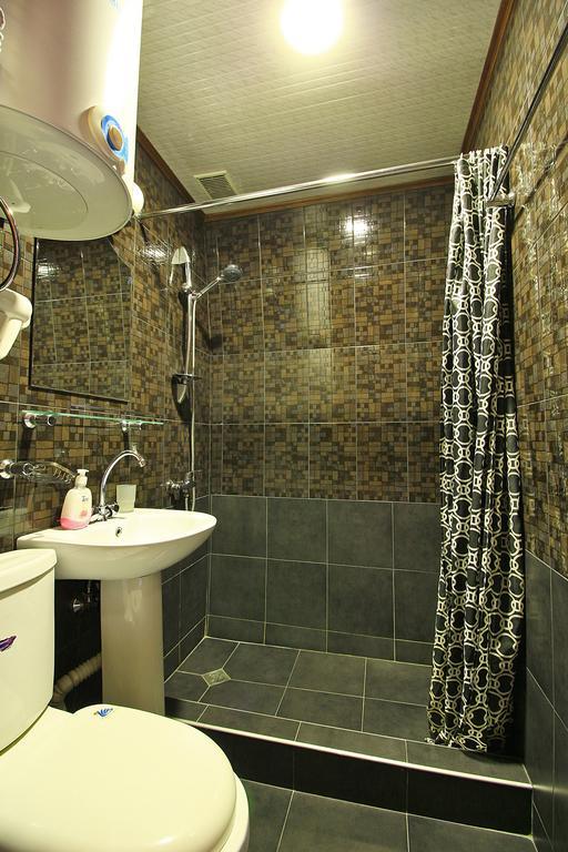 Babilina Hotel Tbilisi Eksteriør billede