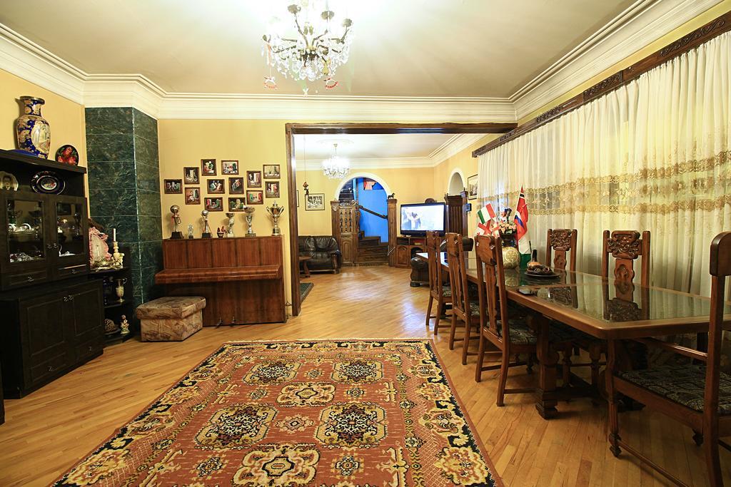 Babilina Hotel Tbilisi Eksteriør billede